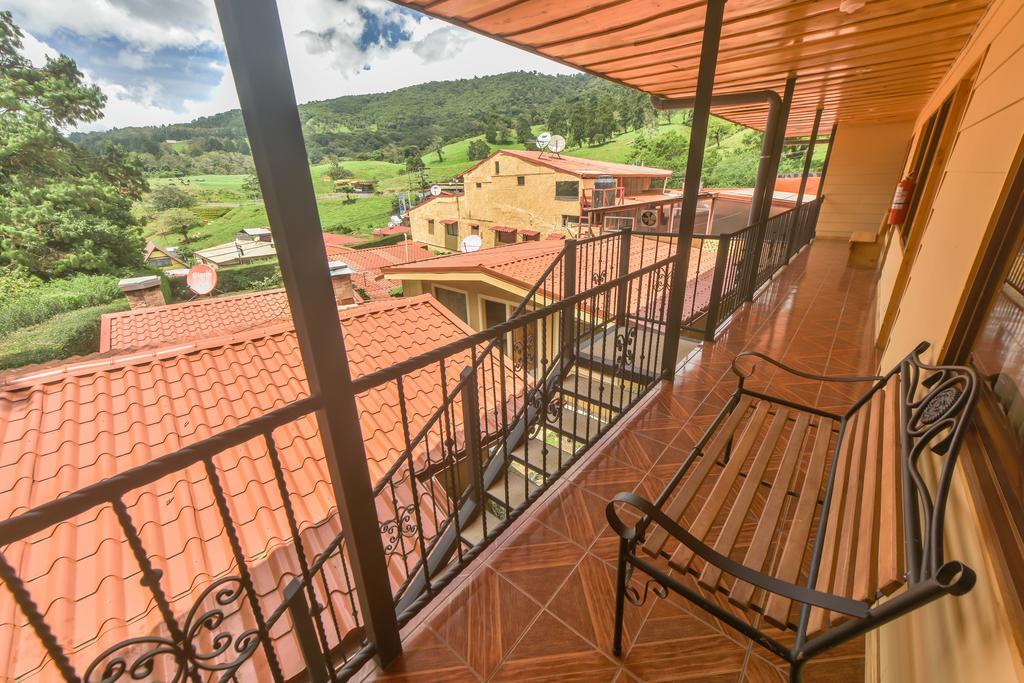 Hotel La Paz Poasito 외부 사진